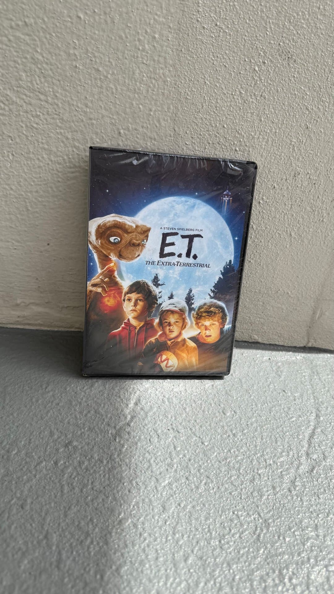 ET DVD — image 1 of 1