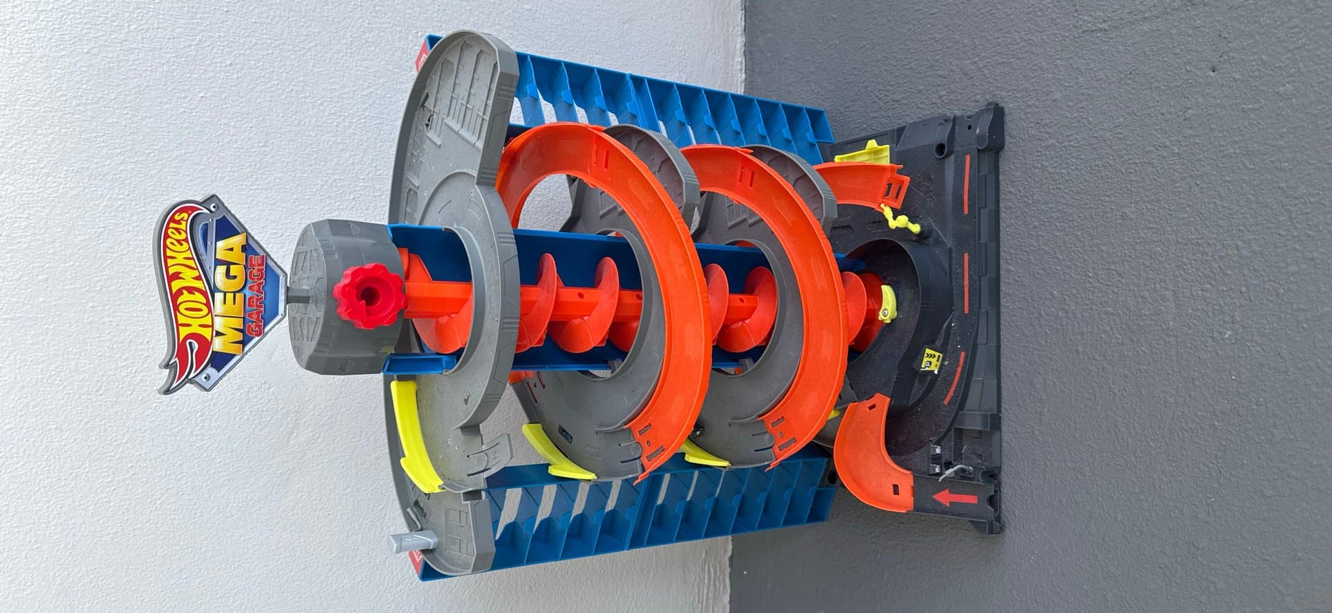 Hot Wheels Mega Garage — image 1 of 1
