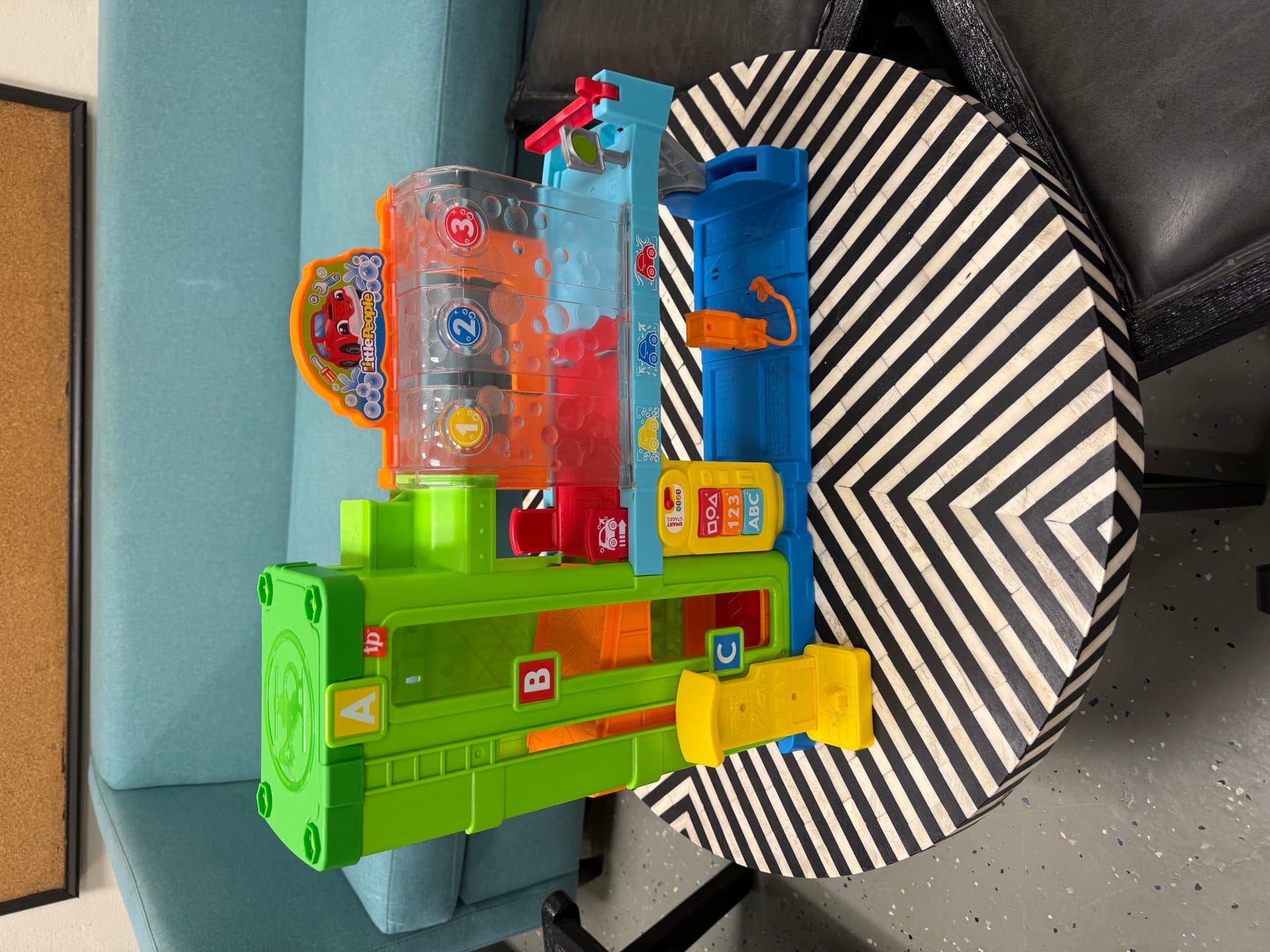 Fisher-Price Little People Car Wash Playset — image 1 of 1