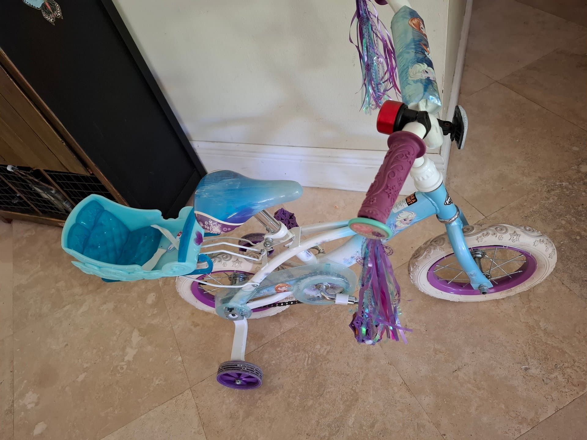 Disneys Fozen Bike — image 1 of 4