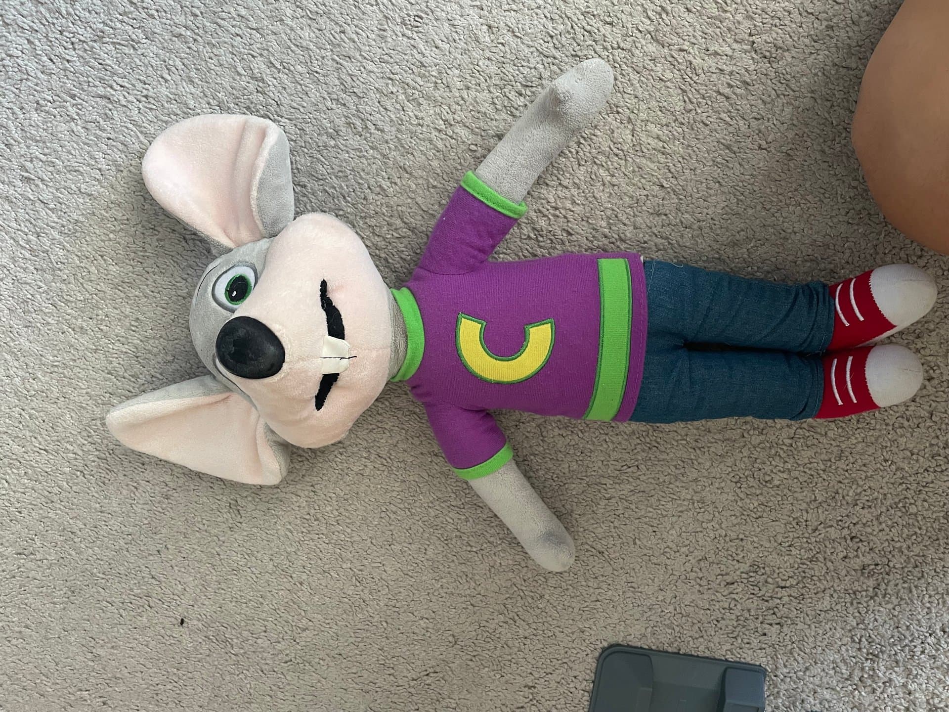 chuck and cheese plush — image 1 of 1