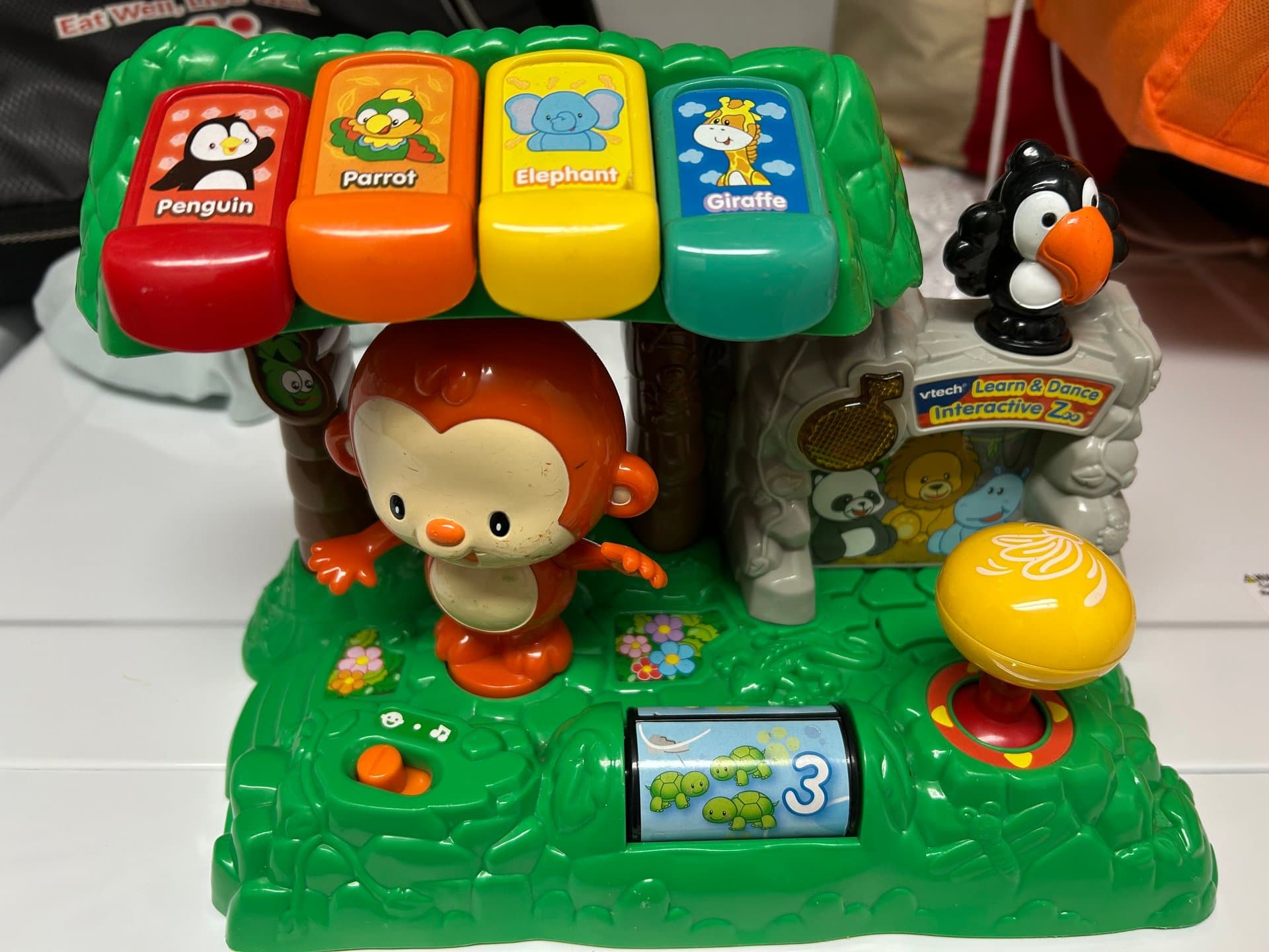 VTECH Interactive Zoo — image 1 of 1